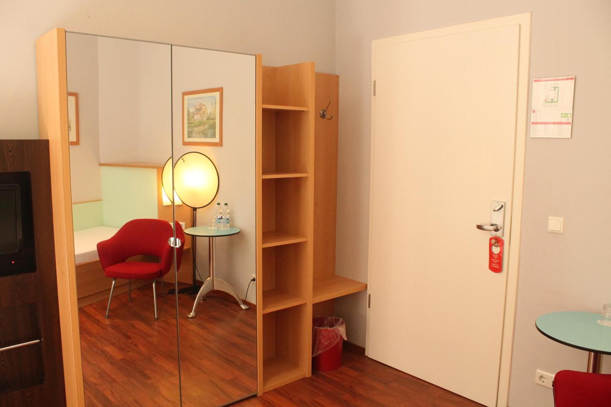 Hotel Sachsenhof Berlin Room photo